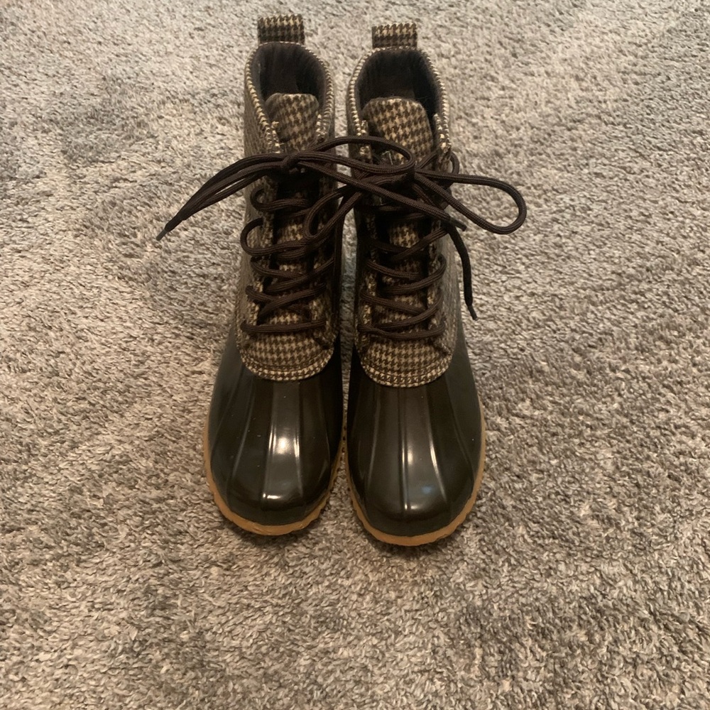 G.H. Bass & Co. Brown Duck Boots